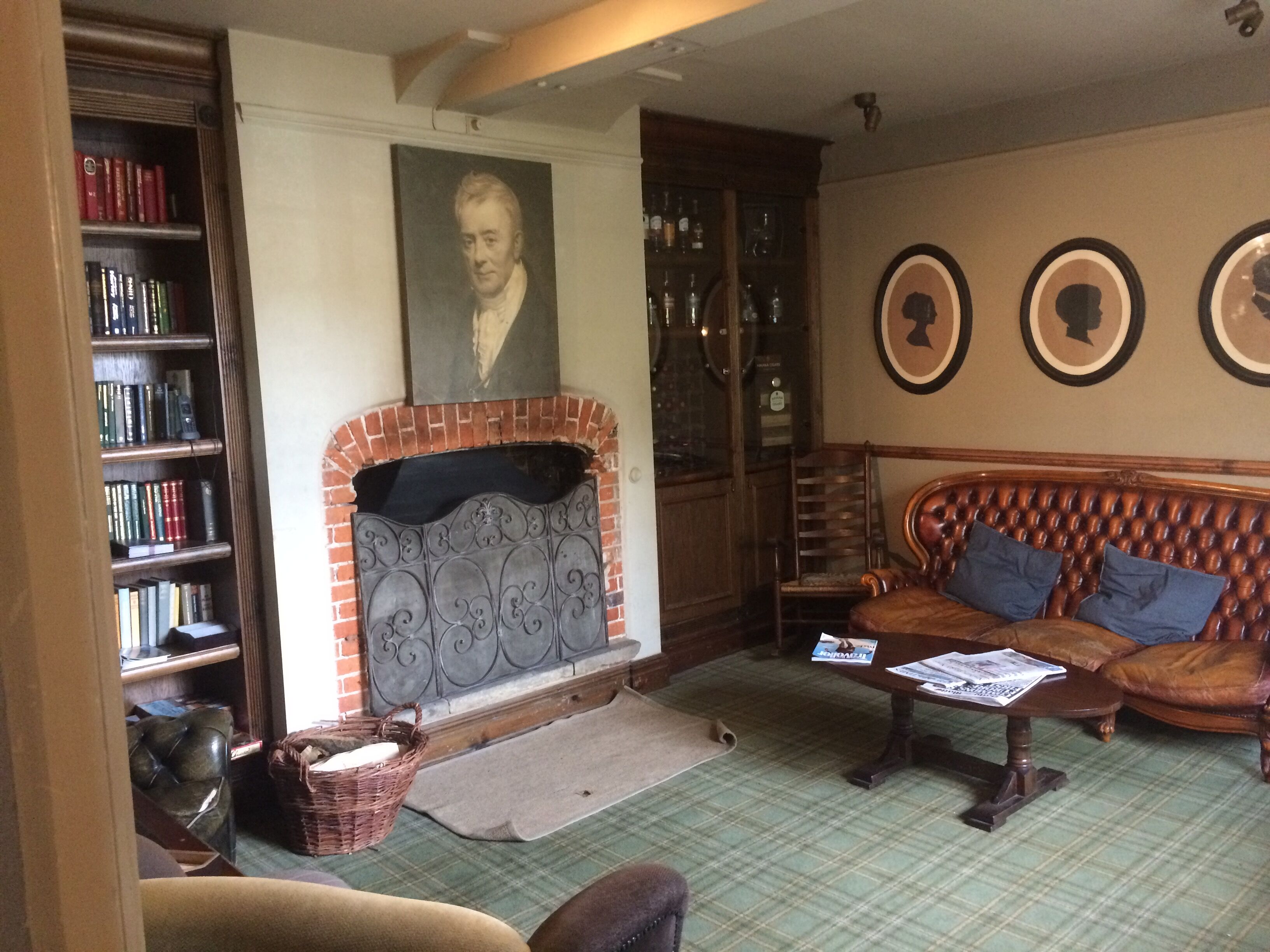 The Dundas Arms before and after 