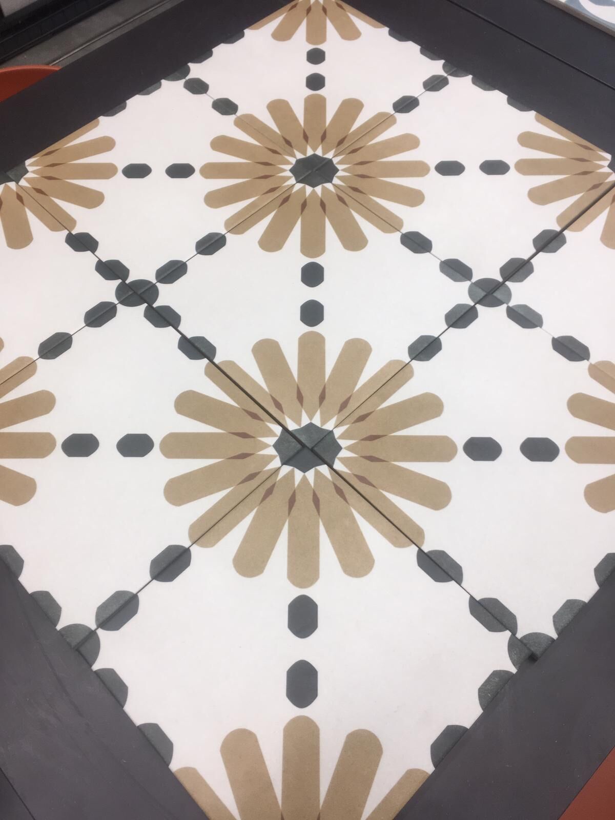 patterned tile 