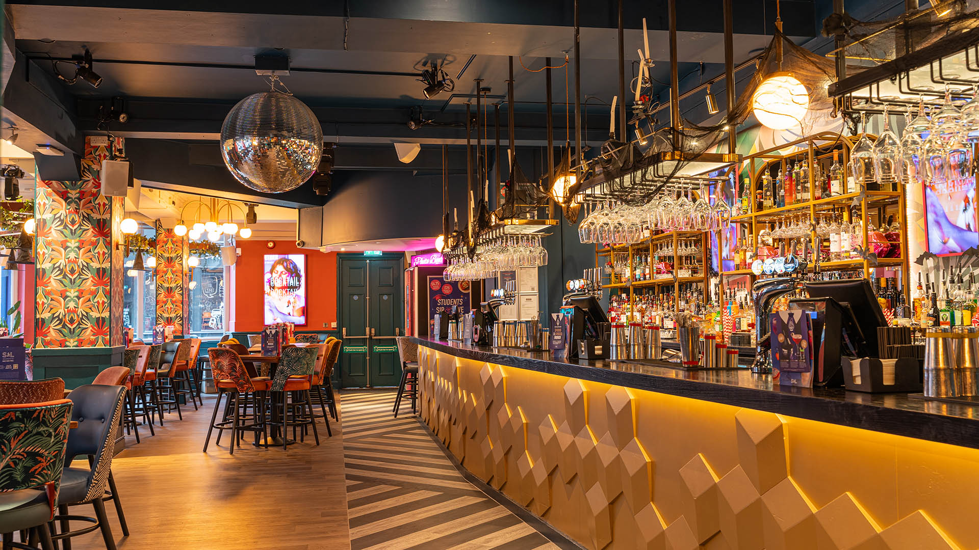 Slug and Lettuce Boar Lane refurbishment