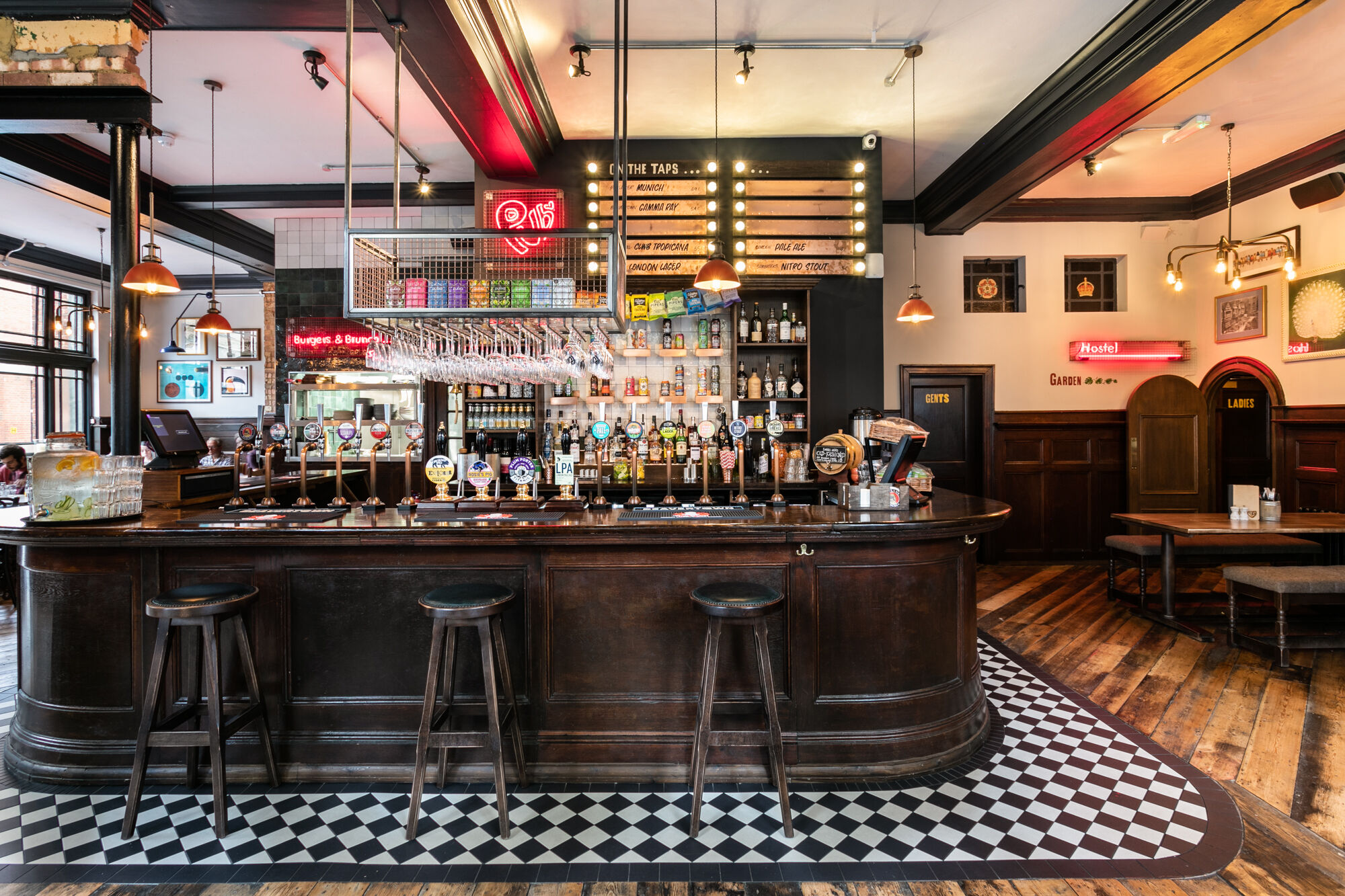  Rose & Crown before and after