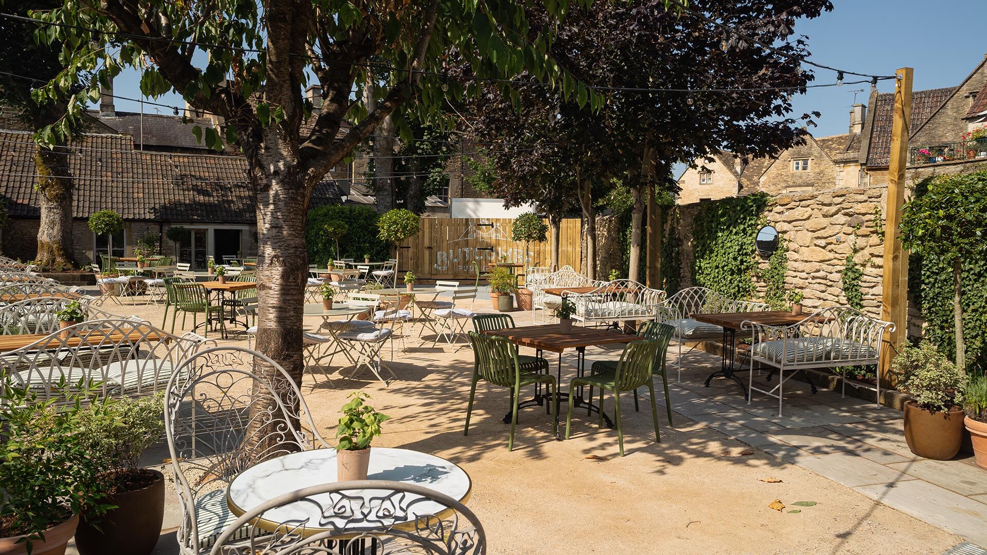 The Methuen Arms Corsham Garden