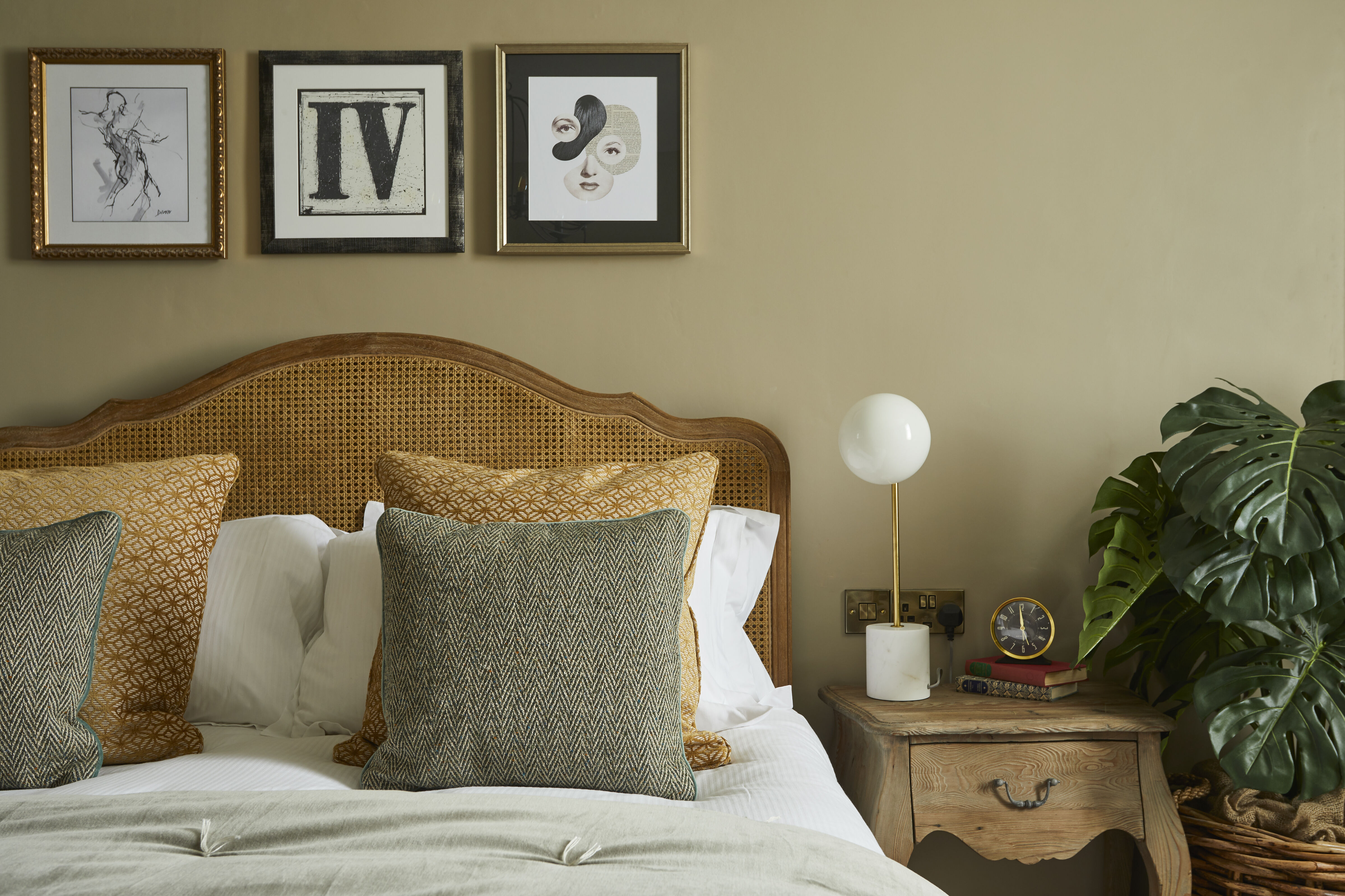 Broad Street Townhouse bedroom