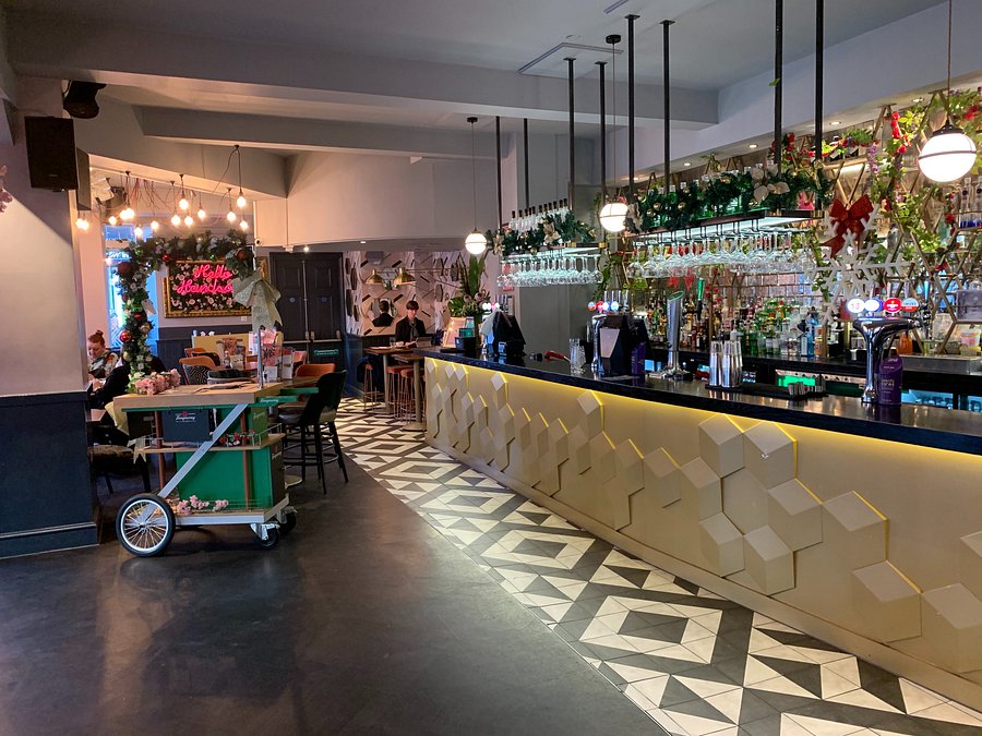 Slug and Lettuce Boar Lane refurbishment