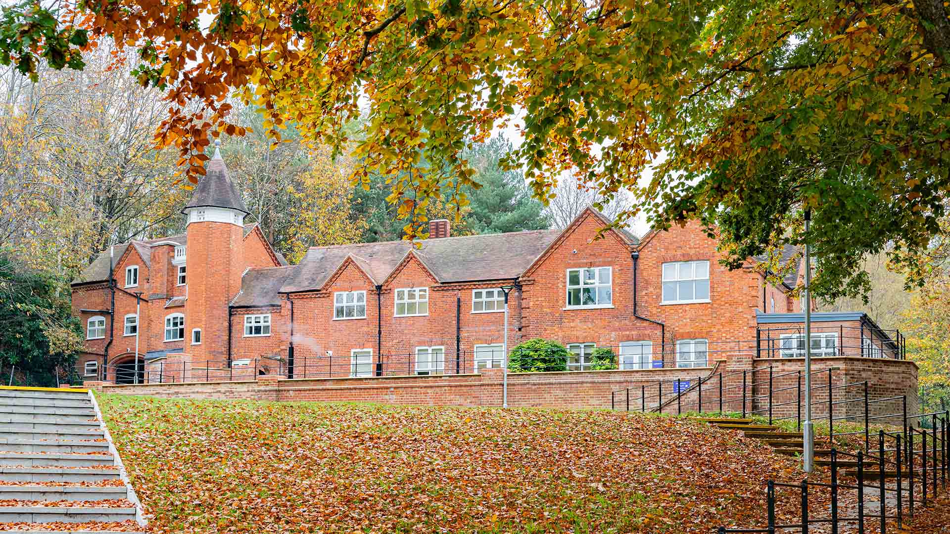 Hawley Woods School refurbishment by Concorde BGW