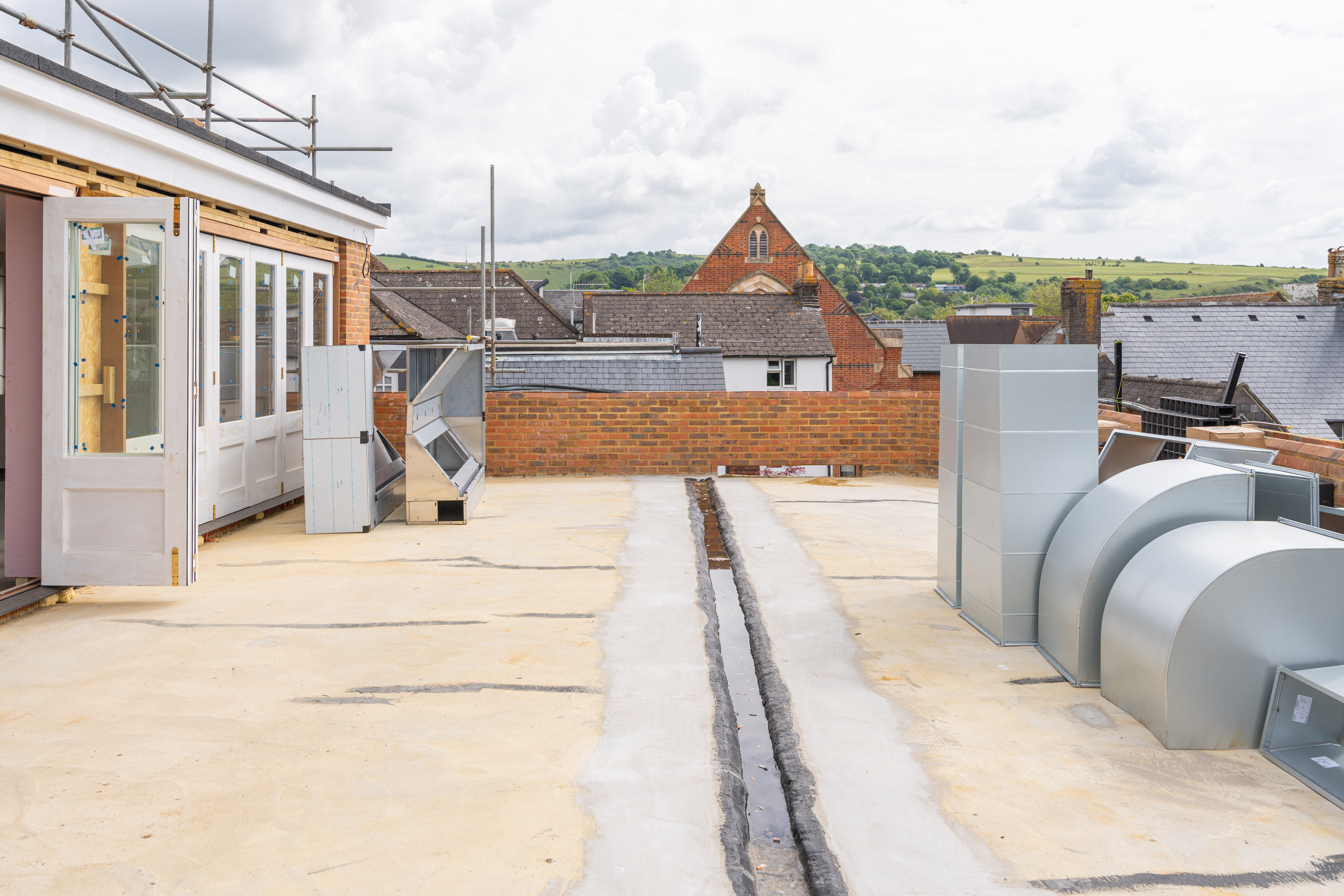 The White Hart Lewes Outside area before photo