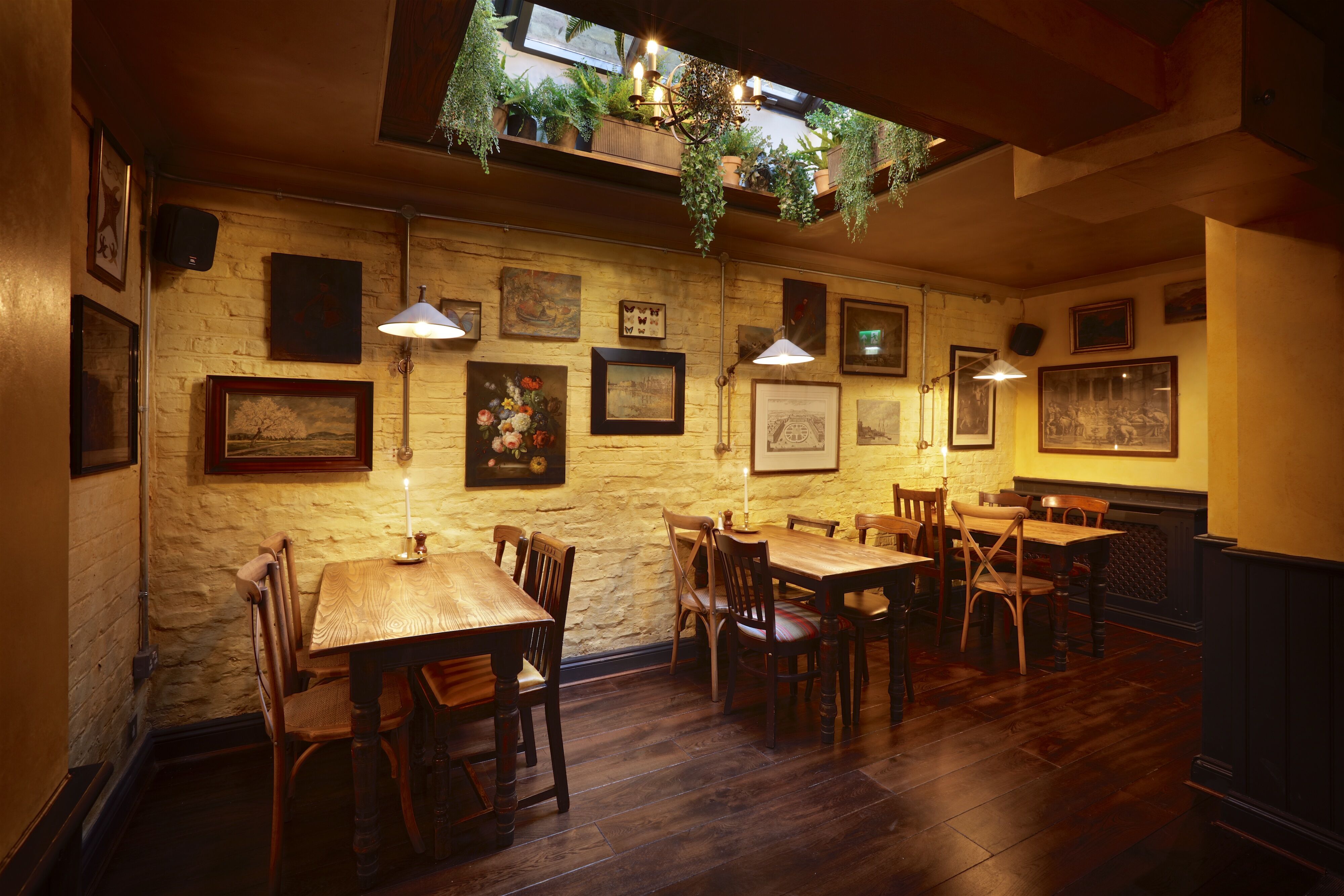 Trade area at The Abbeville