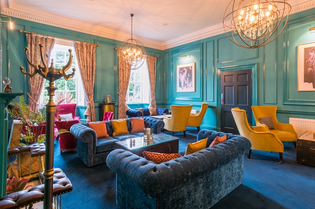 Hallgarth Manor - lounge 
