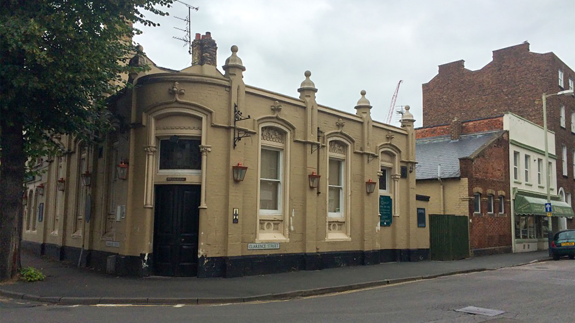 The Bottle of Sauce before & after