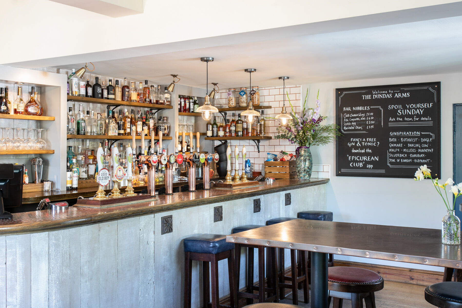 The Dundas Arms interior
