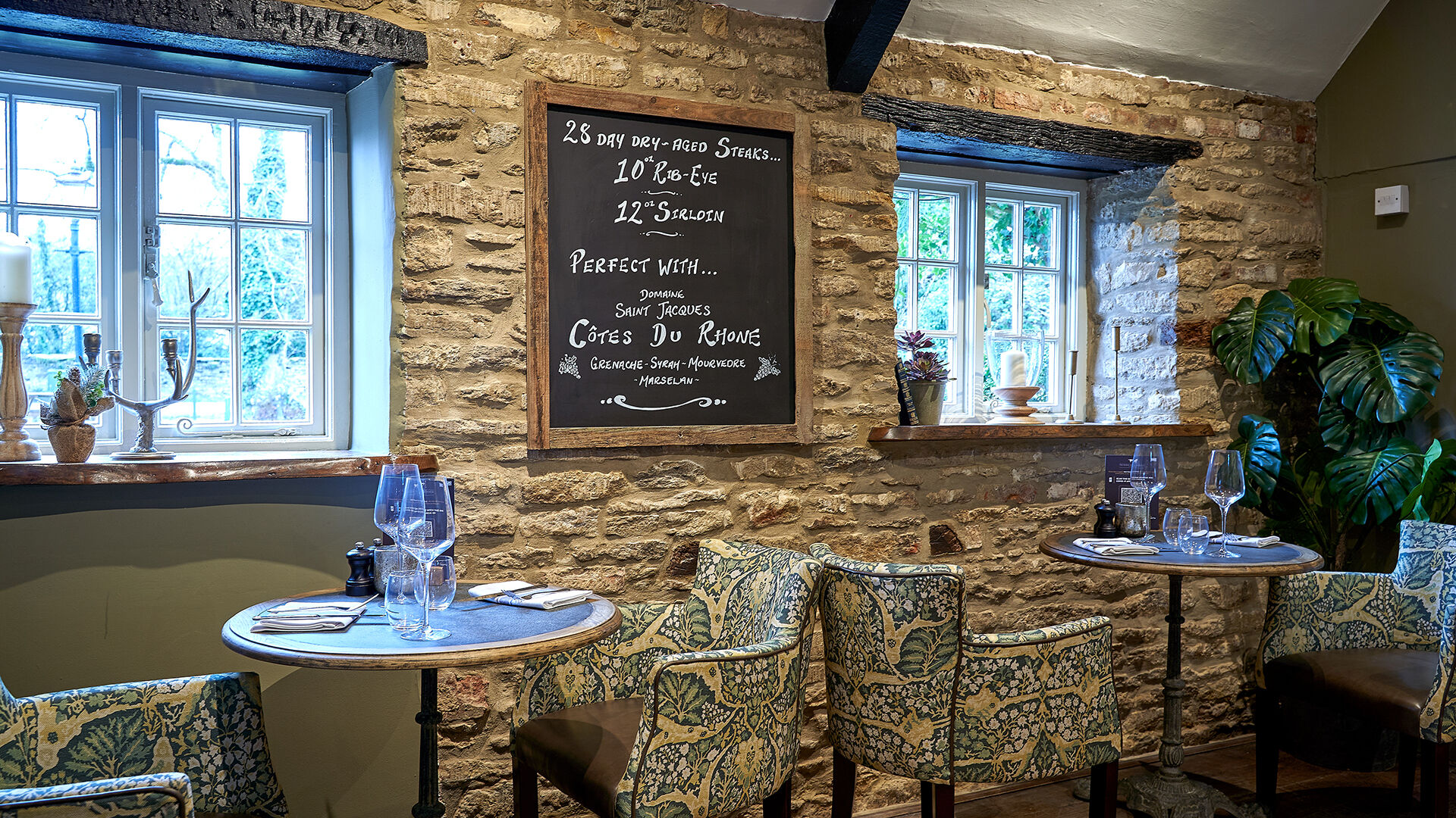 Horse & Groom - Malmesbury